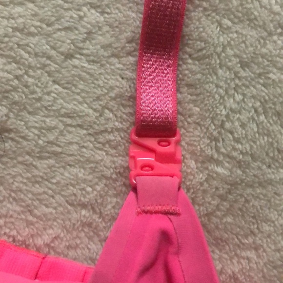 VERY SEXY VICTORIA’S SECRET BRA - Picture 7 of 10